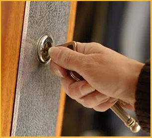 Saugus Locksmith Store Saugus, MA 781-313-3408 - 1-replace-locks